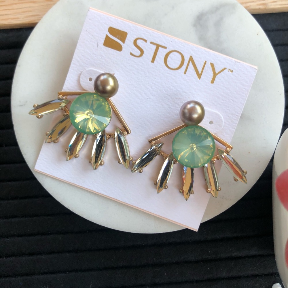 Beautiful Rhinestone Earrings - Picture 7 of 17